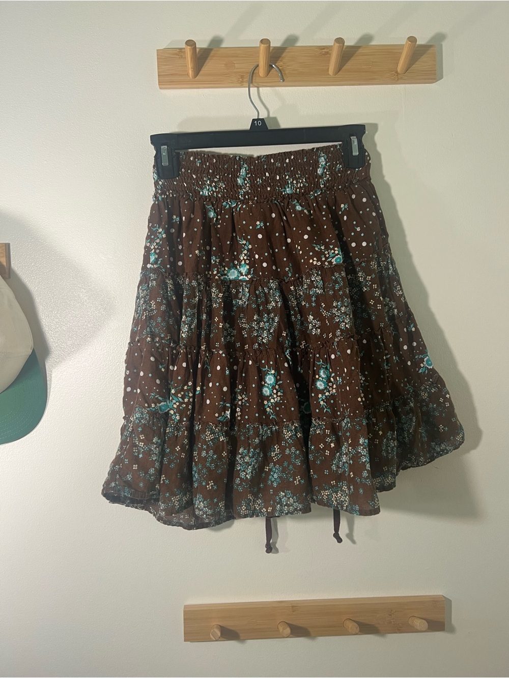 lei vintage 100% cotton Brown Floral Tiered Skirt w/ Turquoise Accents no flaws
